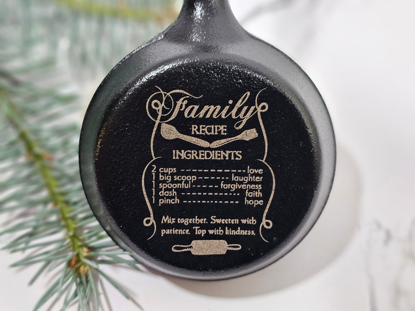 3.5" Engraved Cast Iron Skillet Home Wall Decor - Family Recipe