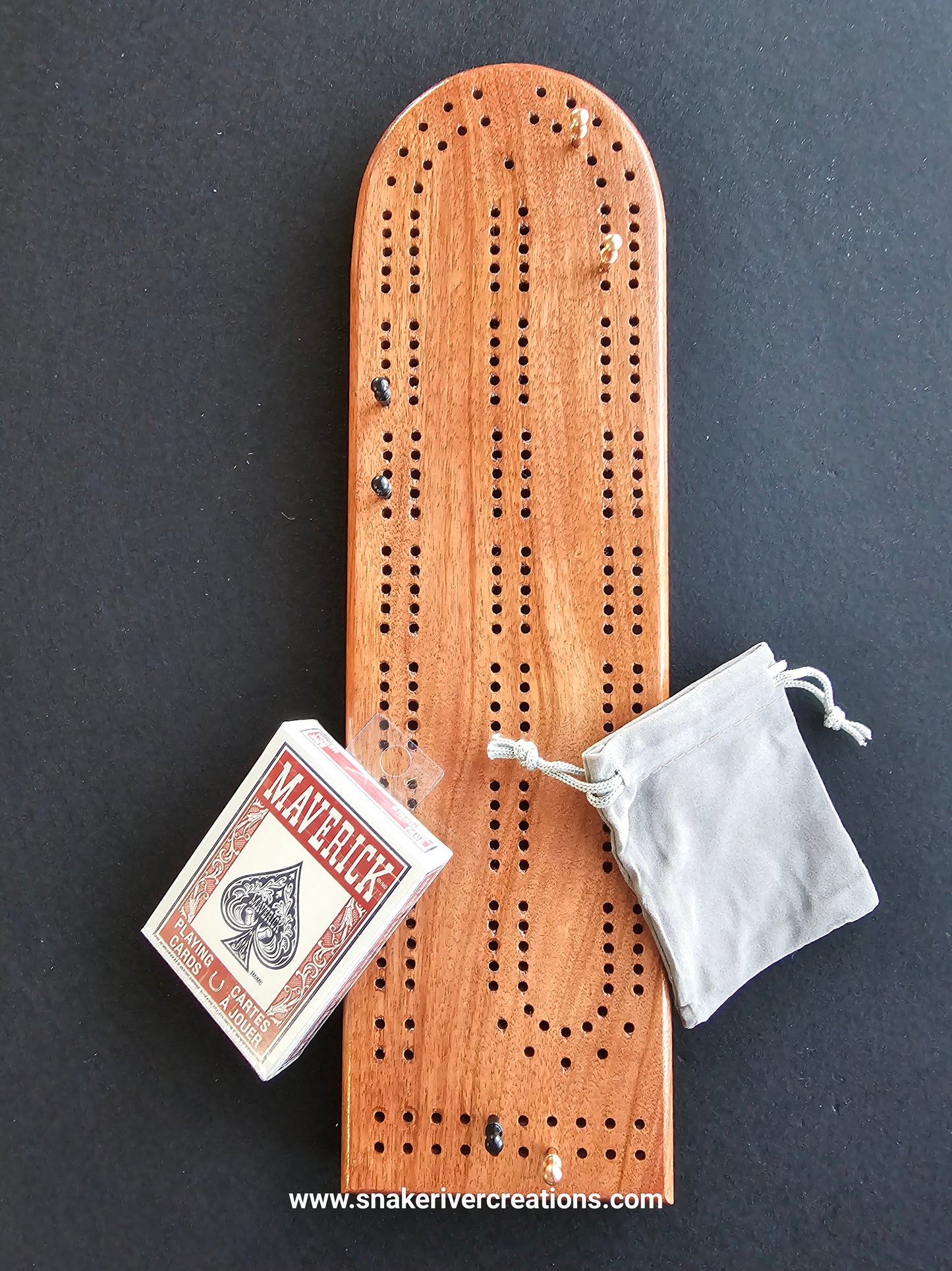 Handcrafted Hardwood Cribbage Board – 2-Track Game Set with Pegs, Bag & Cards