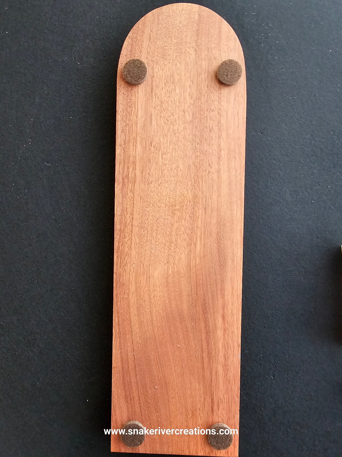 Handcrafted Hardwood Cribbage Board – 2-Track Game Set with Pegs, Bag & Cards